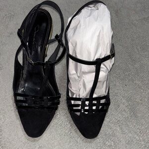 Oscar de la Renta Black Strappy suede Heels